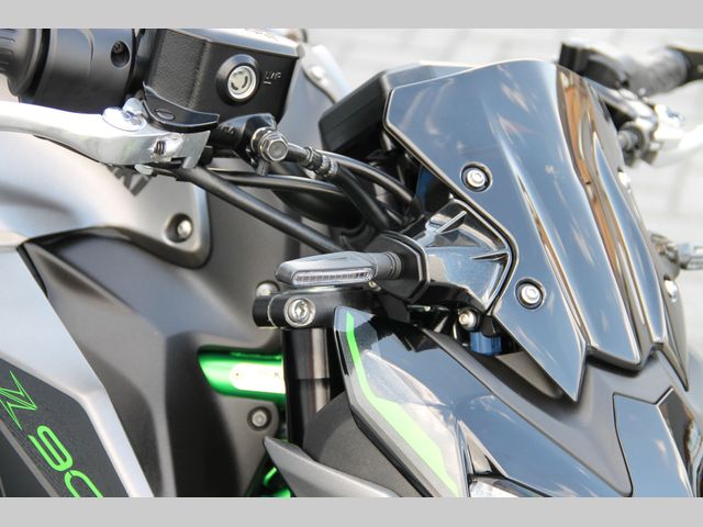 kawasaki - z900