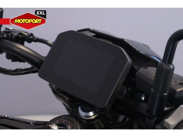 kawasaki - z900