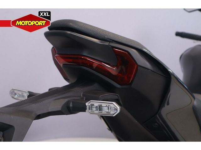 kawasaki - z900