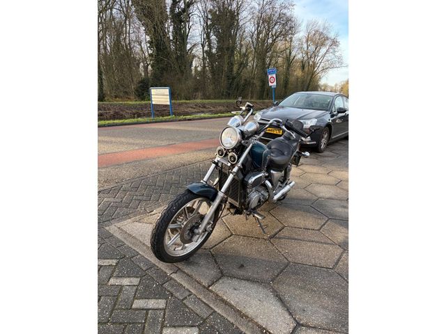 kawasaki - vn-750-vulcan