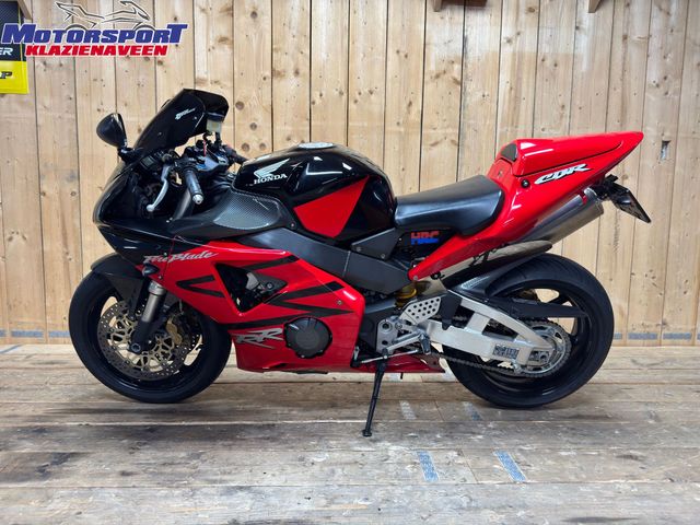 honda - cbr-900-rr-fireblade