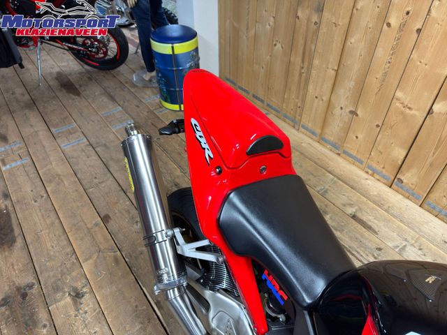 honda - cbr-900-rr-fireblade