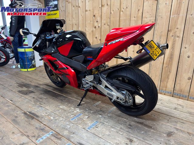 honda - cbr-900-rr-fireblade