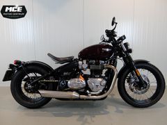 TRIUMPH BONNEVILLE BOBBER