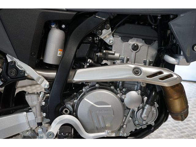 suzuki - dr-z-4-s