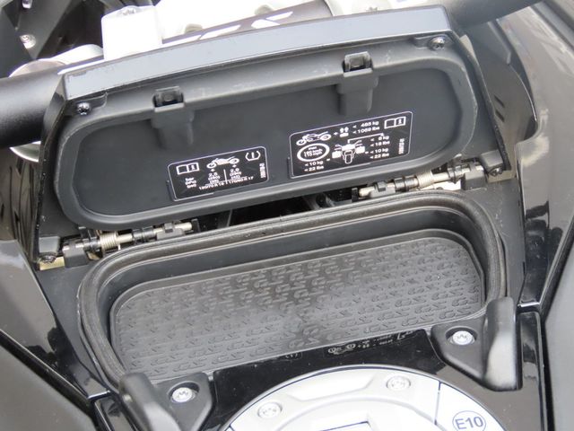 bmw - r-1300-gs-adventure