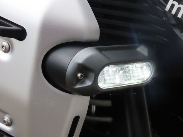 bmw - r-1300-gs-adventure