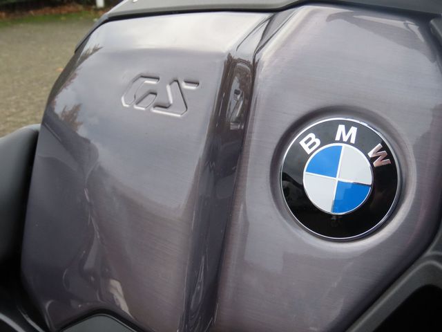 bmw - r-1300-gs-adventure