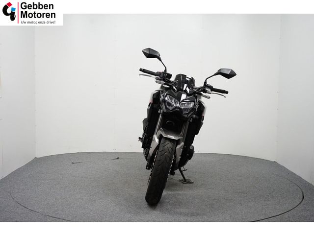 kawasaki - z900