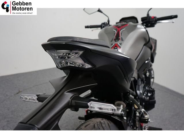 kawasaki - z900