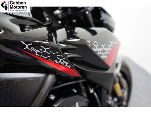 kawasaki - z900