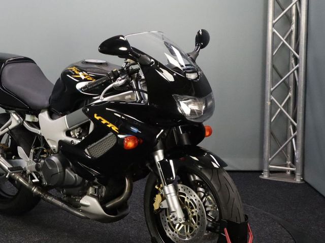 honda - vtr-1000-f-firestorm