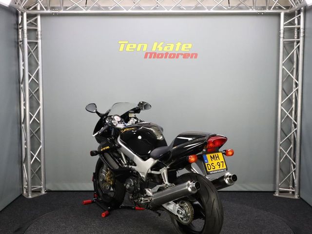 honda - vtr-1000-f-firestorm