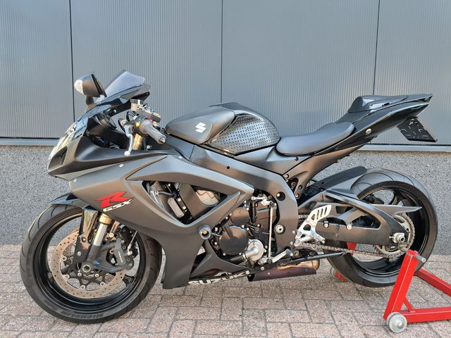 suzuki - gsx-r-600