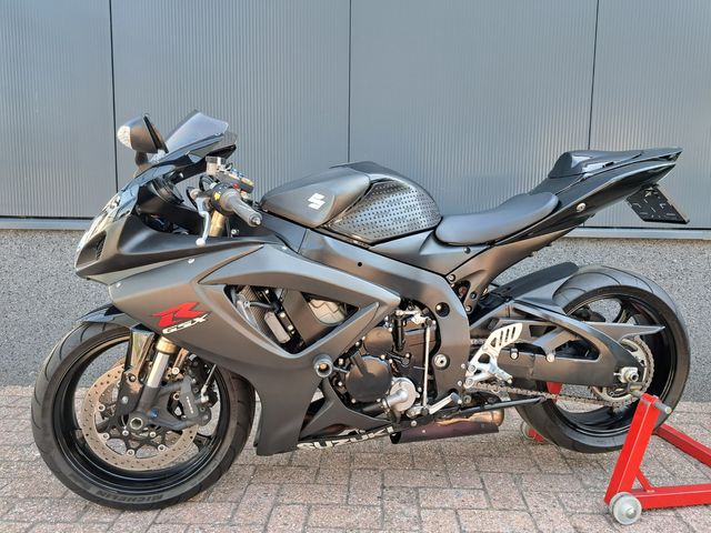 suzuki - gsx-r-600