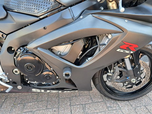 suzuki - gsx-r-600