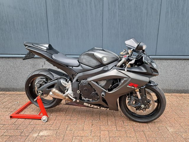 suzuki - gsx-r-600