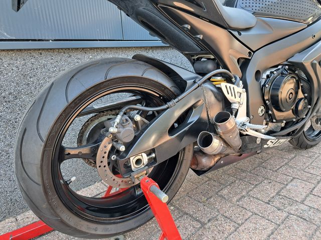 suzuki - gsx-r-600