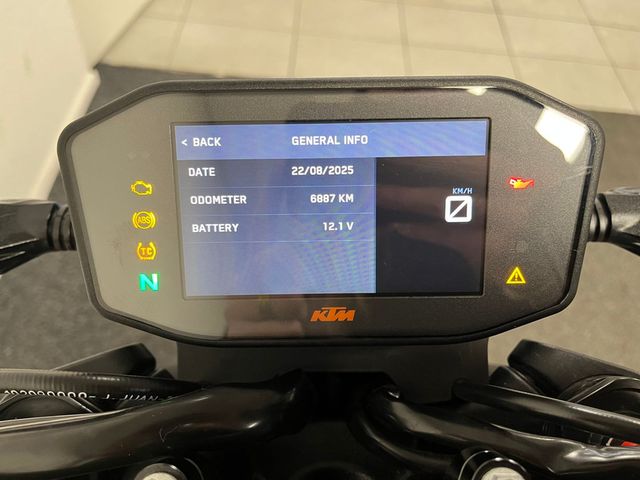 ktm - 890-duke-r