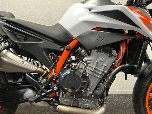 ktm - 890-duke-r