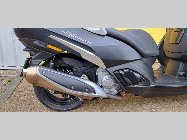 peugeot - metropolis-400