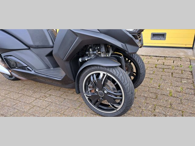 peugeot - metropolis-400