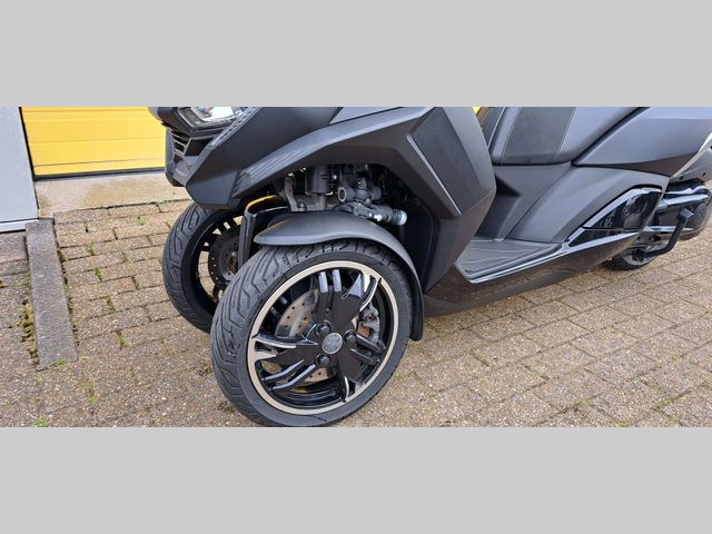 peugeot - metropolis-400