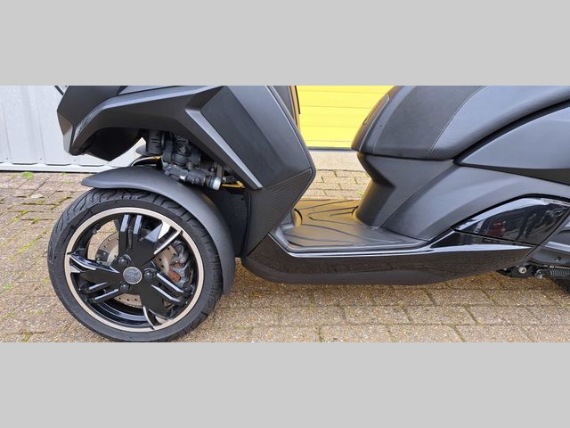 peugeot - metropolis-400