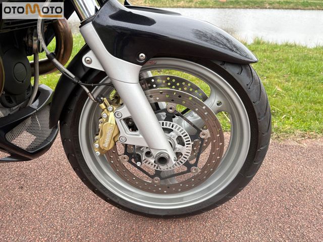 moto-guzzi - norge-1200-gt