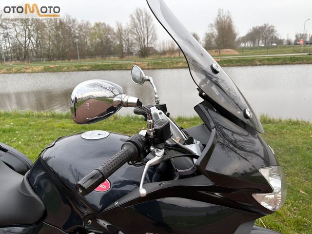 moto-guzzi - norge-1200-gt