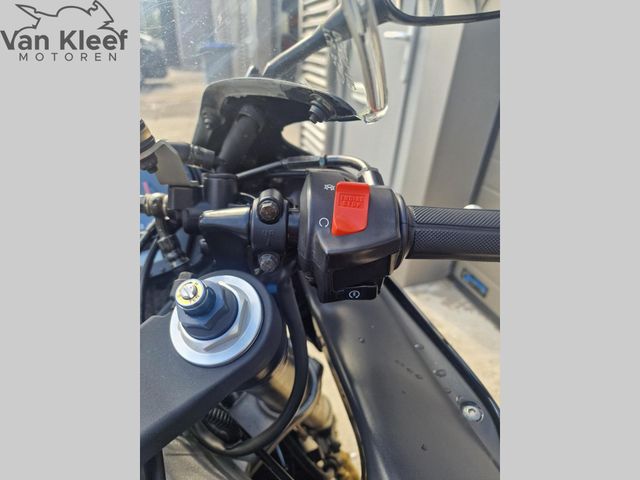 honda - cbr-900-rr-fireblade