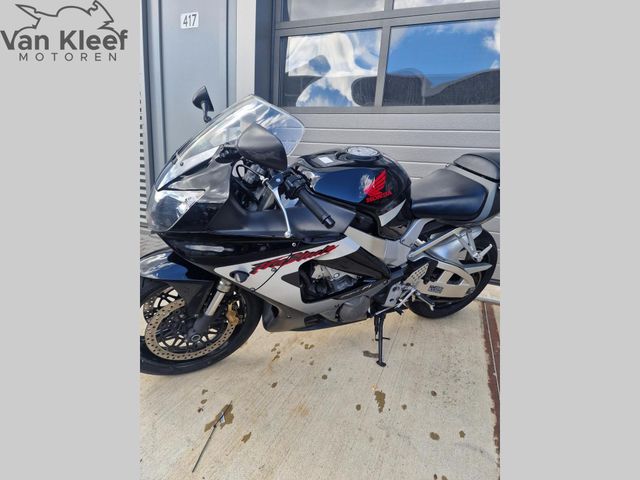 honda - cbr-900-rr-fireblade