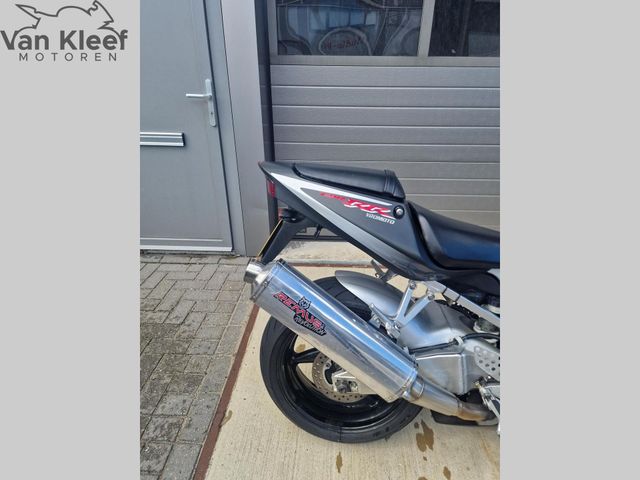 honda - cbr-900-rr-fireblade