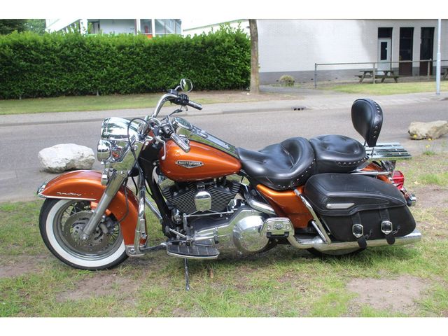 harley-davidson - road-king-flhri