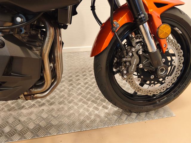 kawasaki - versys-1000-grand-tourer