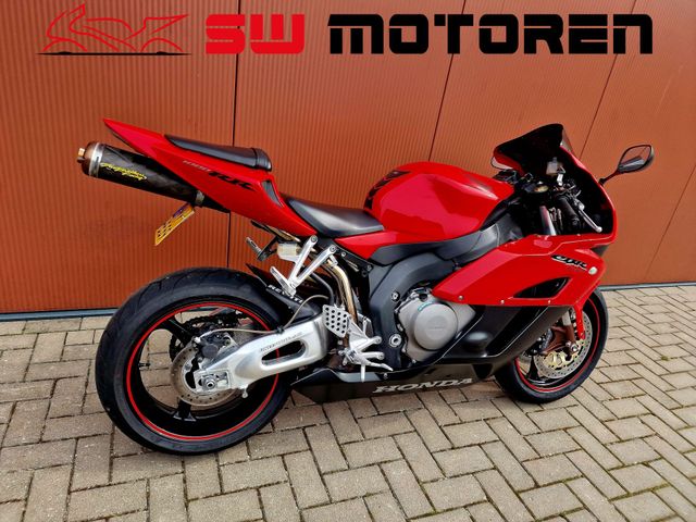 honda - cbr-1000-rr-fireblade