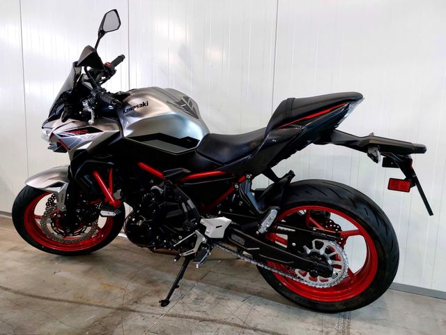 kawasaki - z650