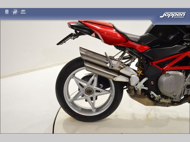 mv-agusta - brutale-910