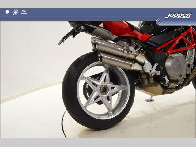 mv-agusta - brutale-910