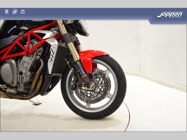 mv-agusta - brutale-910