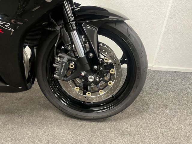 honda - cbr-600-rr