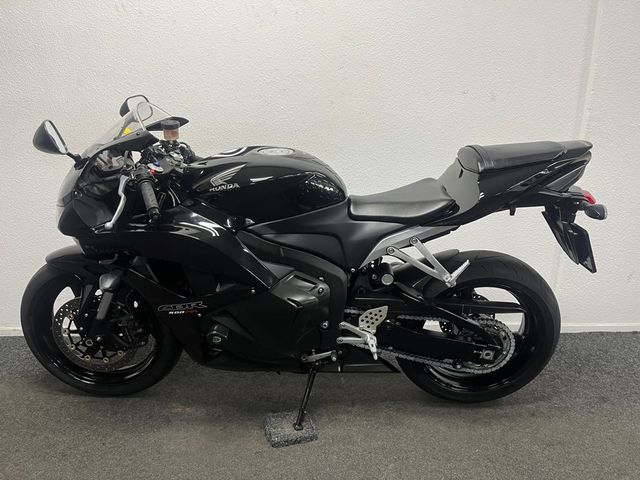 honda - cbr-600-rr