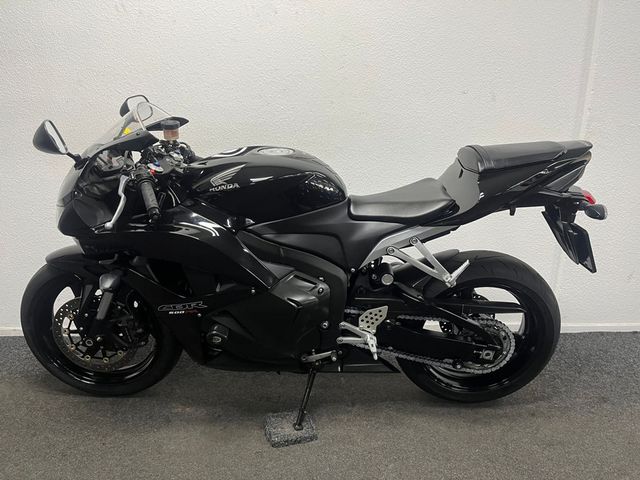 honda - cbr-600-rr