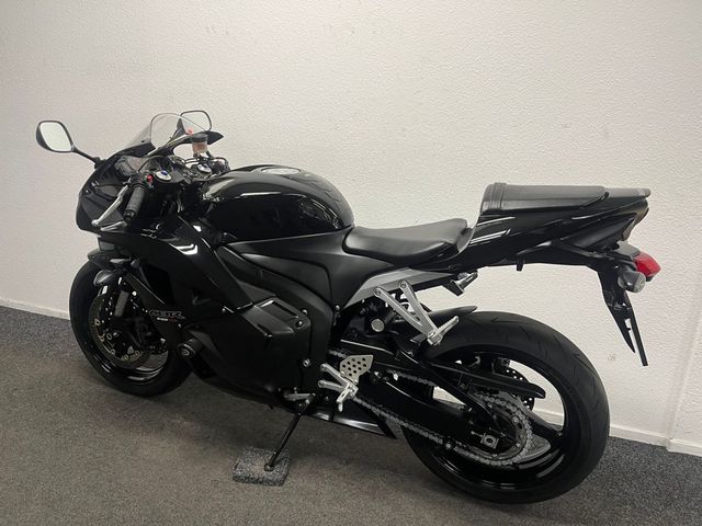 honda - cbr-600-rr