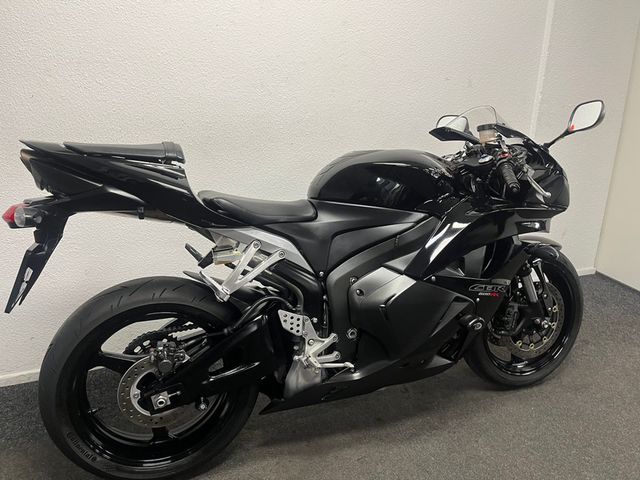 honda - cbr-600-rr