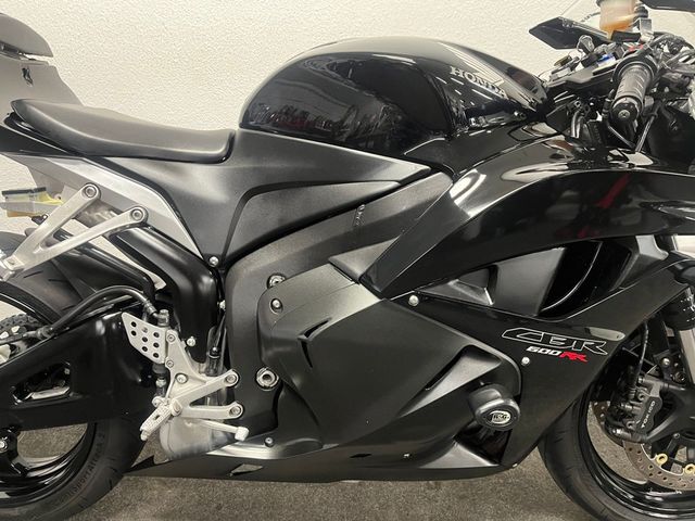 honda - cbr-600-rr