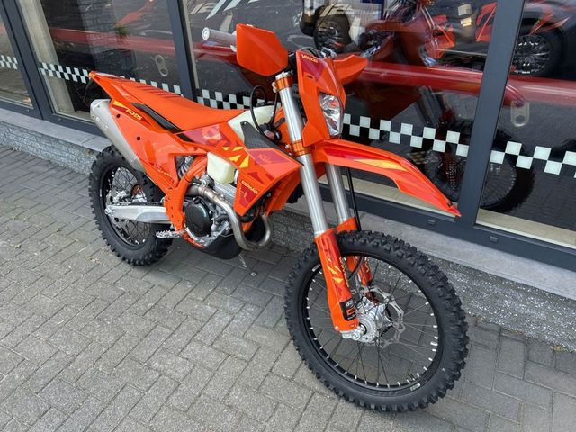ktm - 350-exc-f-six-days