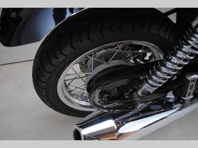 triumph - thruxton-900