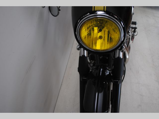 triumph - thruxton-900