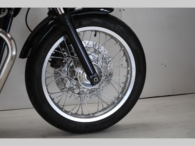 triumph - thruxton-900